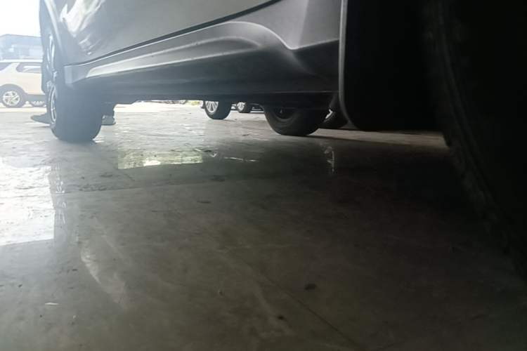 Used Dongfeng Fengon 580 2017 1.5T CVT Luxury Model Right Side Sill