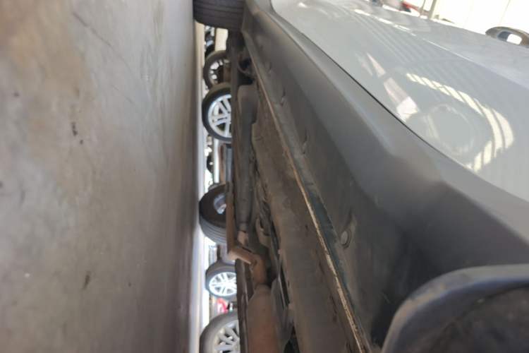 Used Dongfeng Fengon 580 2017 1.5T CVT Comfort Model Right Side Sill