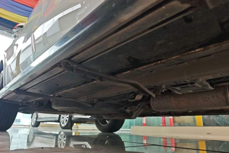 Used Dongfeng Fengon 580 2017 1.8L Manual Comfort Model Right Side Sill
