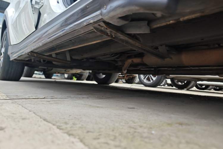 Used Dongfeng Fengon 580 2017 1.5T Manual Luxury Model Right Side Sill
