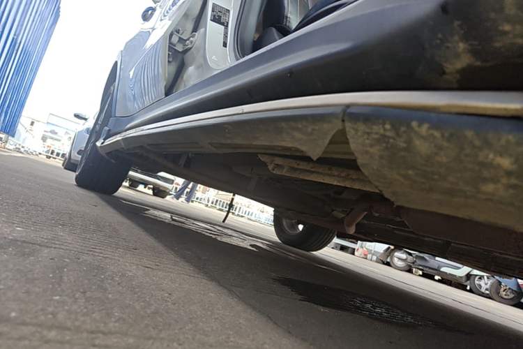 Used Dongfeng Fengon 580 2017 1.5T CVT Smart Connectivity Model Right Side Sill