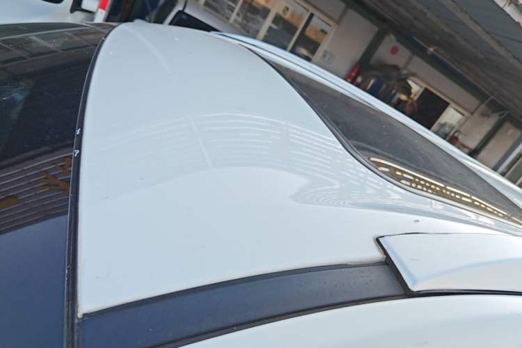Used Dongfeng Fengon 580 2017 1.5T Manual Luxury Model Roof