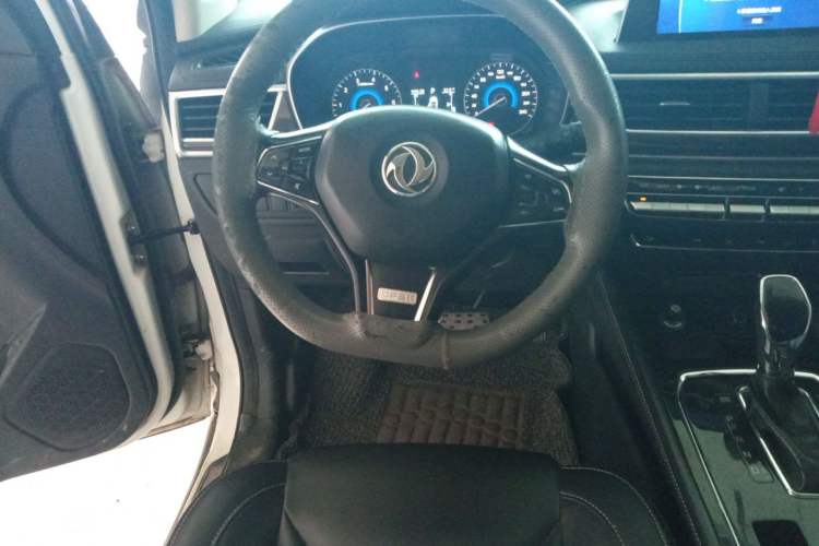 Used Dongfeng Fengon 580 2017 1.5T CVT Smart Style Model Steering Wheel
