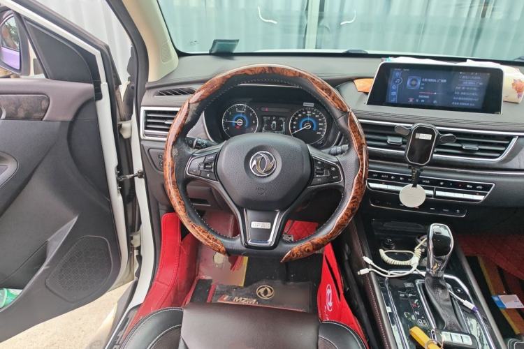 Used Dongfeng Fengon 580 2017 1.5T CVT Smart Connectivity Model Steering Wheel