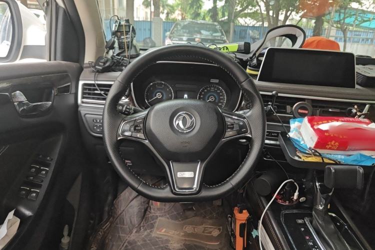 Used Dongfeng Fengon 580 2017 1.5T CVT Comfort Model Steering Wheel