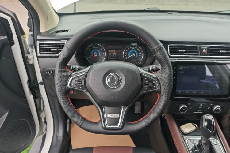 Used Dongfeng Fengon 580 2017 1.5T CVT Luxury Model Steering Wheel