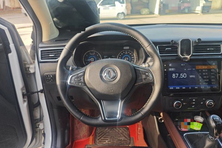 Used Dongfeng Fengon 580 2017 1.5T Manual Luxury Model Steering Wheel
