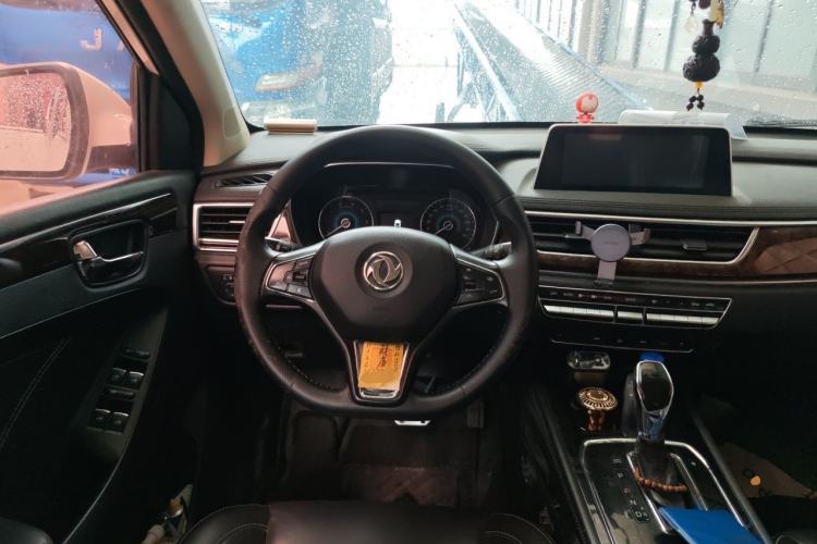 Used Dongfeng Fengon 580 2017 1.5T CVT Smart Style Model Steering Wheel
