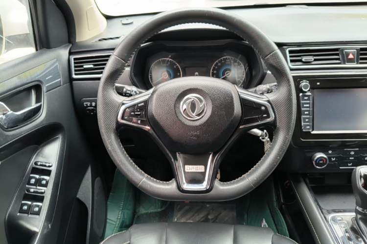 Used Dongfeng Fengon 580 2017 1.5T CVT Comfort Model Steering Wheel
