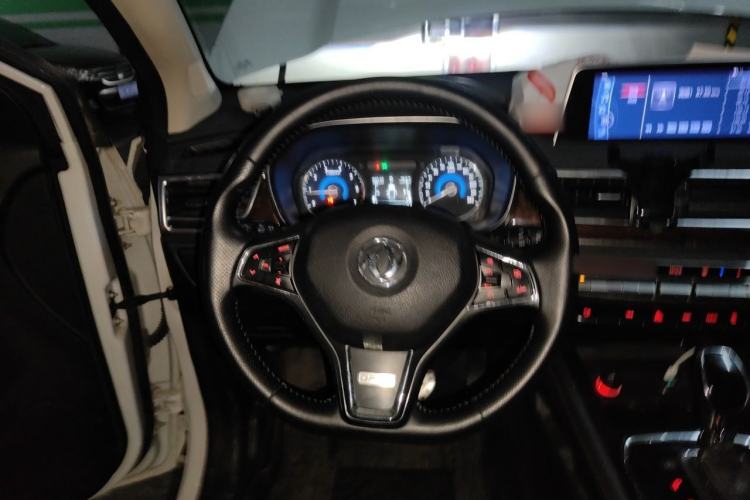 Used Dongfeng Fengon 580 2017 1.5T CVT Smart Style Model Steering Wheel