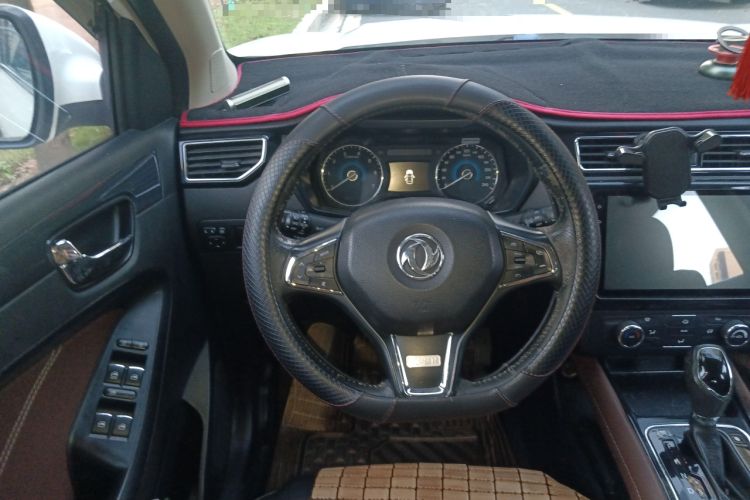Used Dongfeng Fengon 580 2017 1.5T CVT Luxury Model Steering Wheel