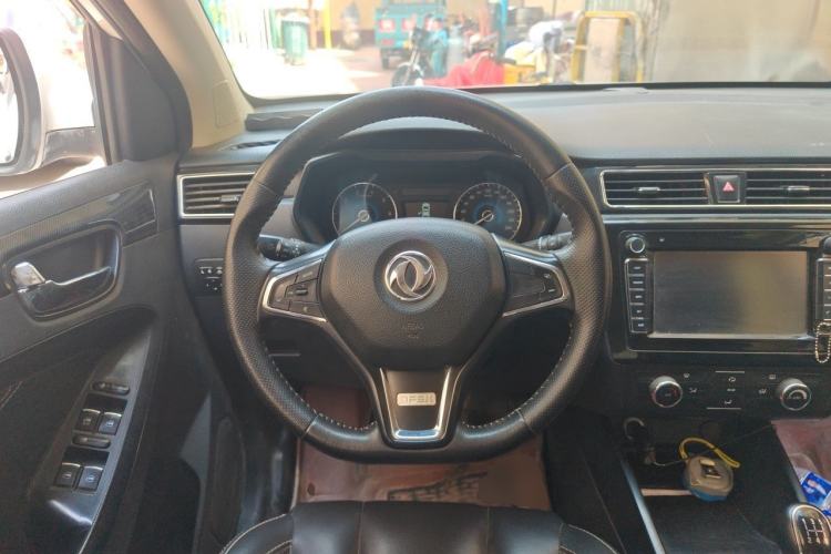 Used Dongfeng Fengon 580 2017 1.8L Manual Comfort Model Steering Wheel
