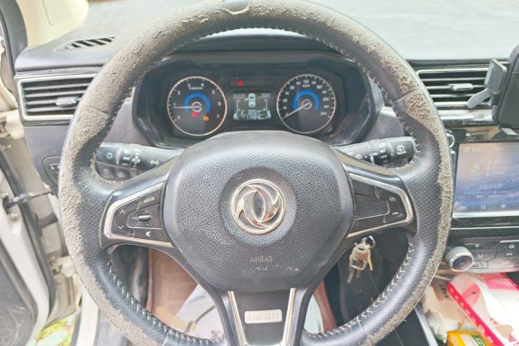 Used Dongfeng Fengon 580 2017 1.8L Manual Comfort Model Steering Wheel