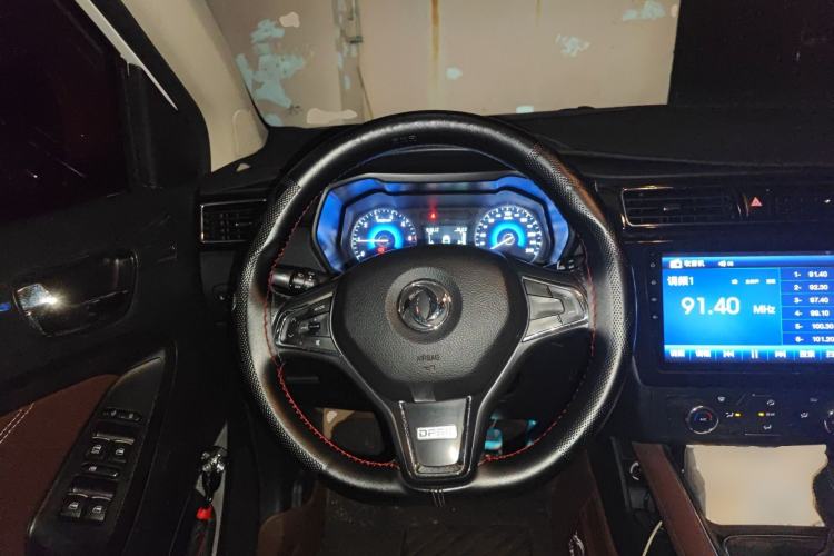 Used Dongfeng Fengon 580 2017 1.5T Manual Luxury Model Steering Wheel
