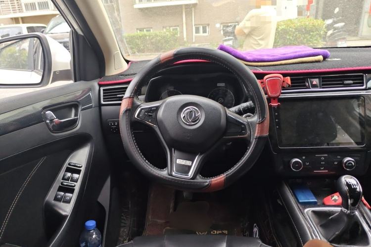 Used Dongfeng Fengon 580 2017 1.5T Manual Luxury Model Steering Wheel