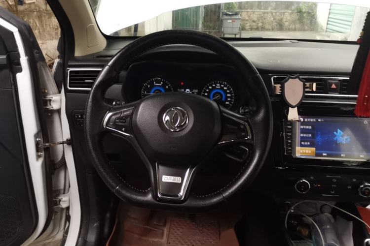 Used Dongfeng Fengon 580 2017 1.8L Manual Comfort Model Steering Wheel