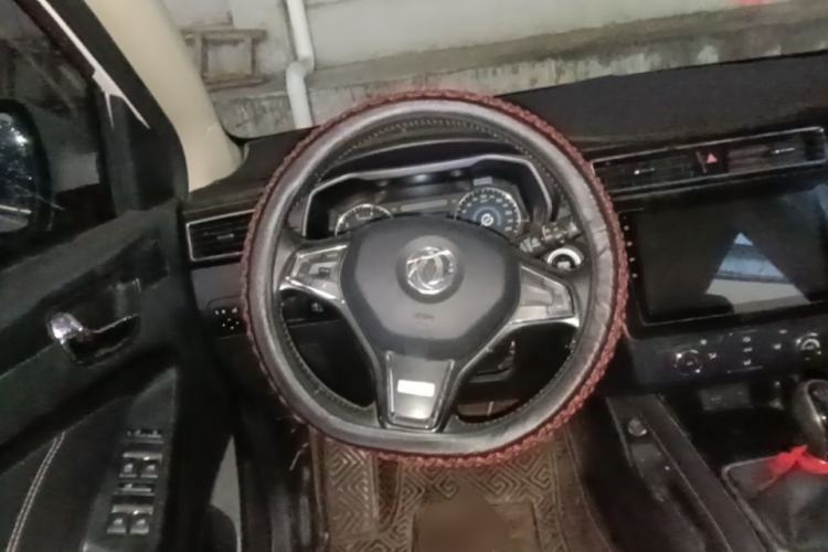 Used Dongfeng Fengon 580 2017 1.5T Manual Luxury Model Steering Wheel