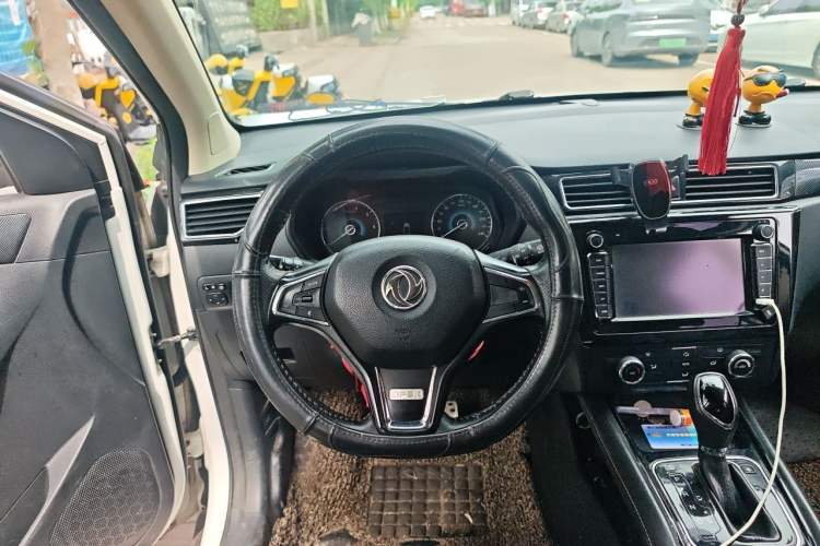 Used Dongfeng Fengon 580 2017 1.5T CVT Comfort Model Steering Wheel