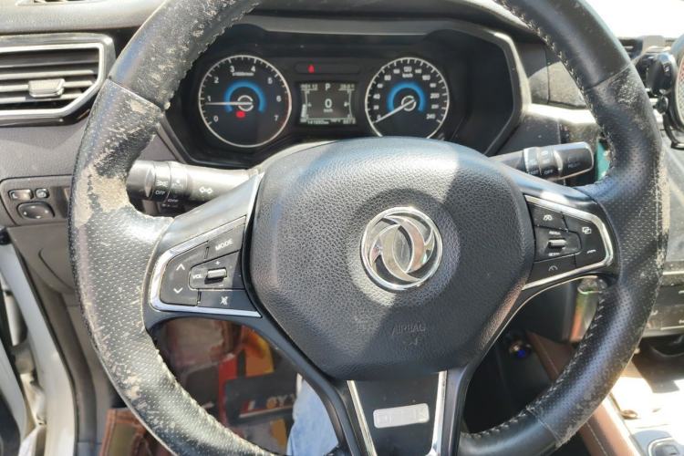 Used Dongfeng Fengon 580 2017 Revised Version 1.5T CVT Luxury Edition Steering Wheel
