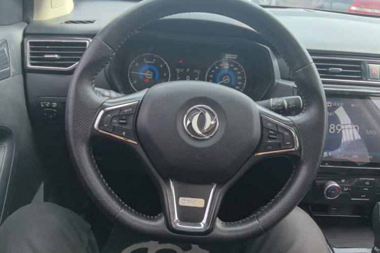 Used Dongfeng Fengon 580 2017 1.5T CVT Luxury Model Steering Wheel