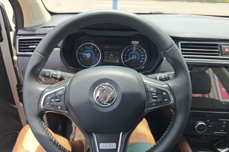 Used Dongfeng Fengon 580 2017 1.5T CVT Luxury Model Steering Wheel