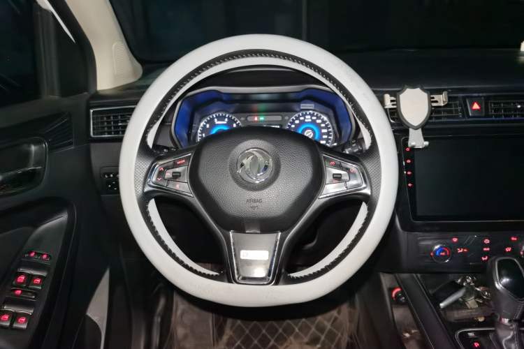 Used Dongfeng Fengon 580 2017 1.5T CVT Luxury Model Steering Wheel