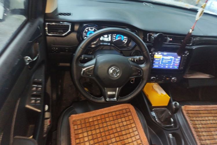 Used Dongfeng Fengon 580 2017 1.8L Manual Comfort Model Steering Wheel
