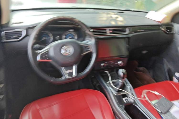 Used Dongfeng Fengon 580 2017 1.5T Manual Luxury Model Steering Wheel