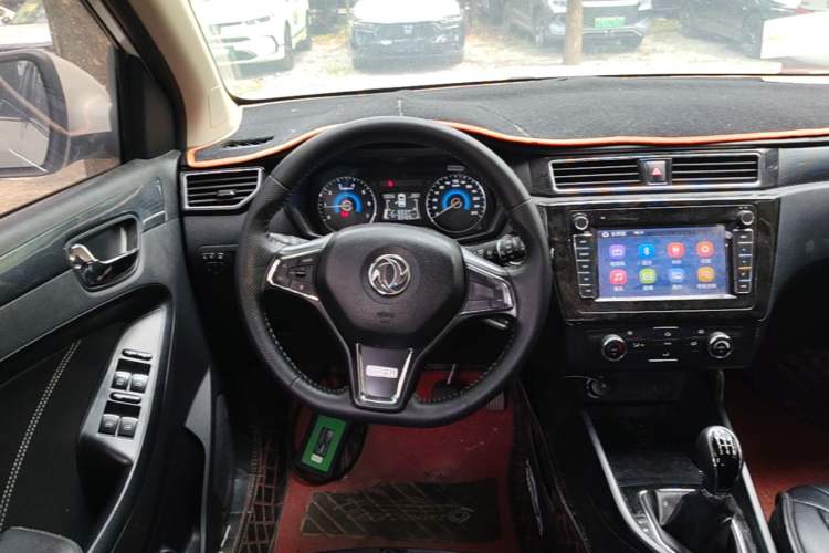 Used Dongfeng Fengon 580 2017 1.8L Manual Comfort Model Steering Wheel