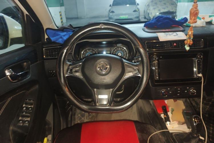 Used Dongfeng Fengon 580 2017 1.8L Manual Comfort Model Steering Wheel