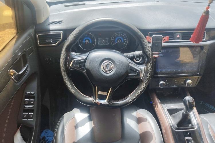 Used Dongfeng Fengon 580 2017 1.5T Manual Luxury Model Steering Wheel