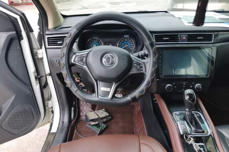Used Dongfeng Fengon 580 2017 1.5T CVT Luxury Model Steering Wheel