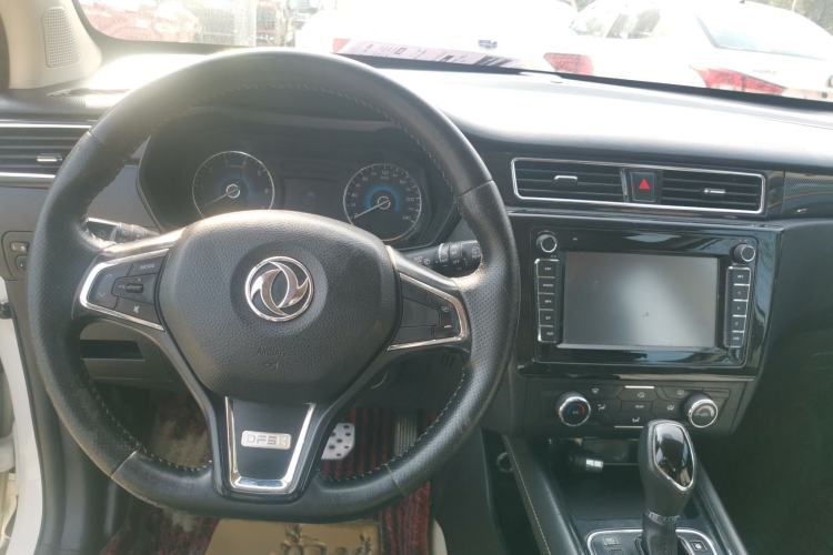 Used Dongfeng Fengon 580 2017 1.5T CVT Comfort Model Steering Wheel