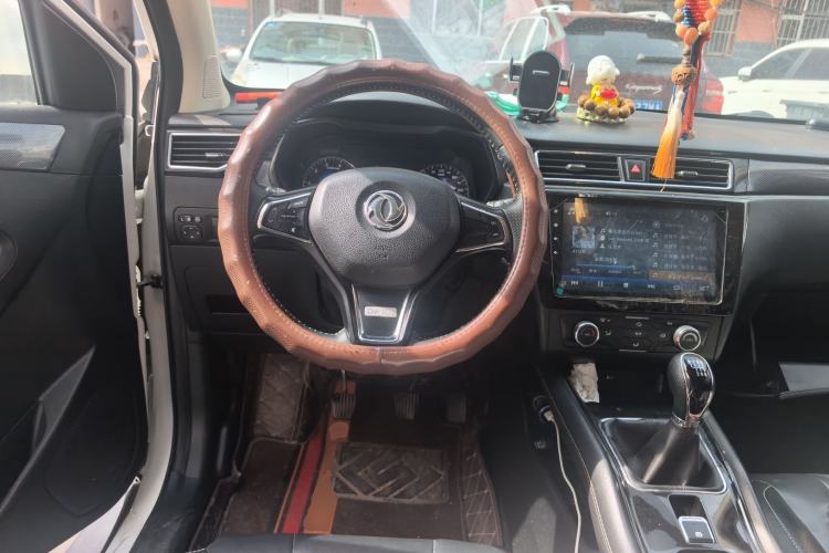 Used Dongfeng Fengon 580 2017 1.5T Manual Luxury Model Steering Wheel