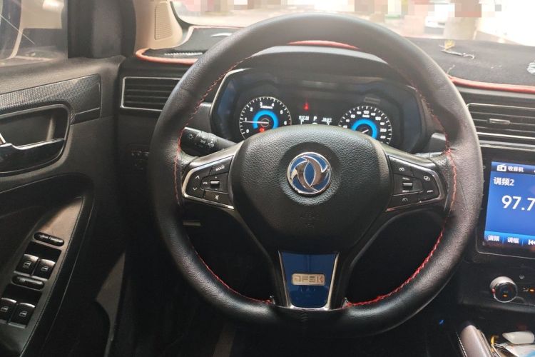 Used Dongfeng Fengon 580 2017 1.5T CVT Luxury Model Steering Wheel