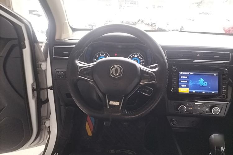 Used Dongfeng Fengon 580 2017 1.8L Manual Comfort Model Steering Wheel