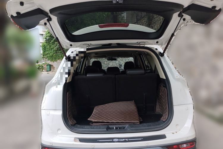 Used Dongfeng Fengon 580 2017 Revised Version 1.5T CVT Luxury Edition Trunk