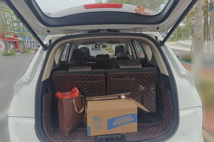 Used Dongfeng Fengon 580 2017 1.5T CVT Smart Connectivity Model Trunk