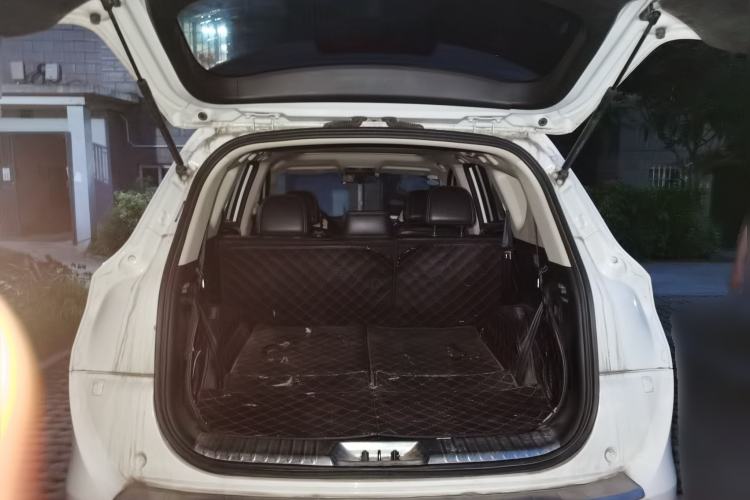 Used Dongfeng Fengon 580 2017 1.5T CVT Luxury Model Trunk