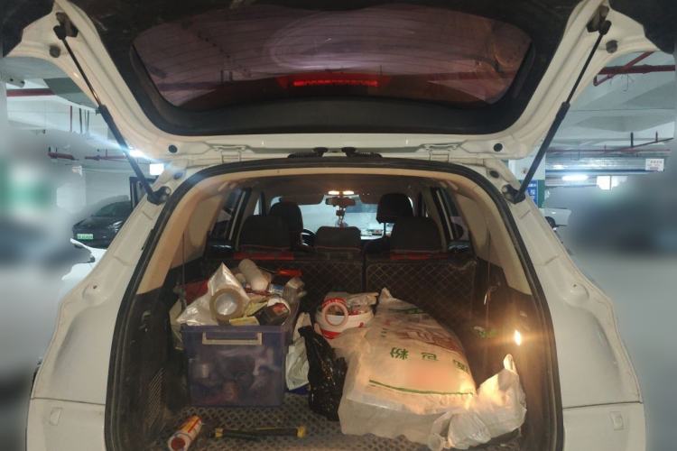 Used Dongfeng Fengon 580 2017 1.8L Manual Comfort Model Trunk