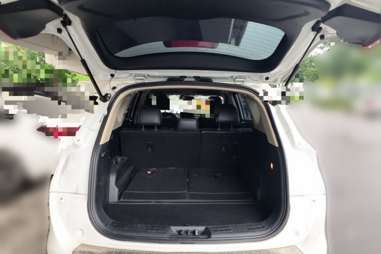 Used Dongfeng Fengon 580 2017 1.5T CVT Luxury Model Trunk