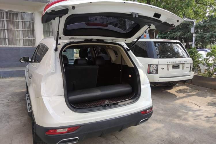 Used Dongfeng Fengon 580 2017 1.5T CVT Smart Style Model Trunk