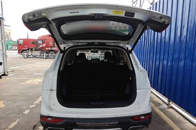 Used Dongfeng Fengon 580 2017 1.5T CVT Smart Connectivity Model Trunk