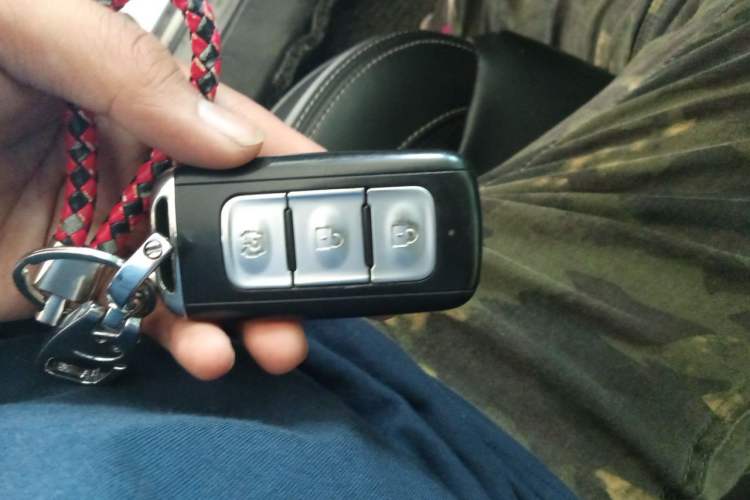 Used Dongfeng Fengon 580 2017 1.5T CVT Smart Style Model Vehicle Key