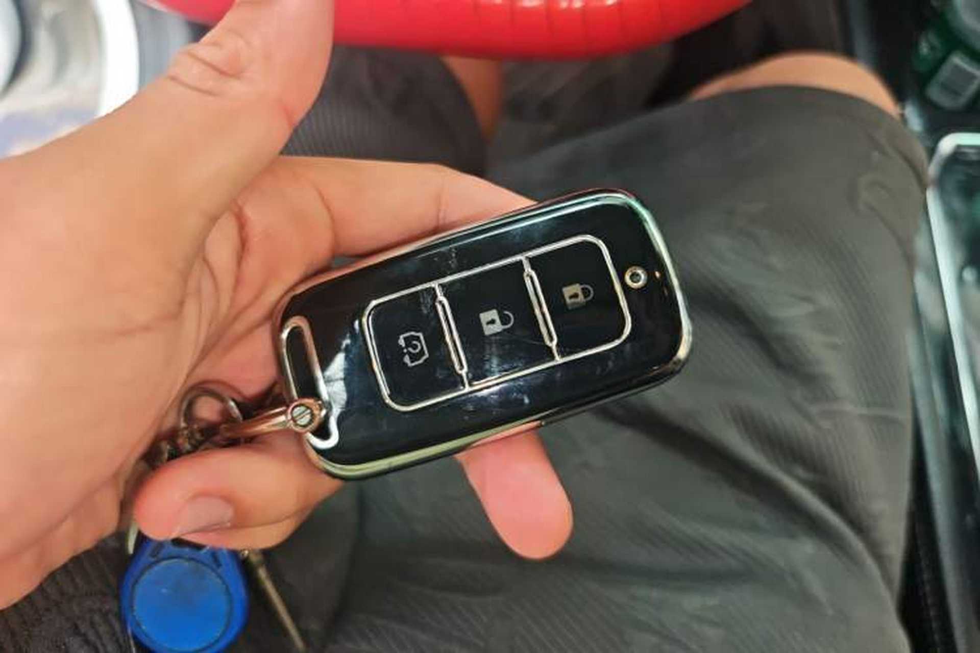 Used Dongfeng Fengon 580 2017 1.5T CVT Smart Style Model Vehicle Key