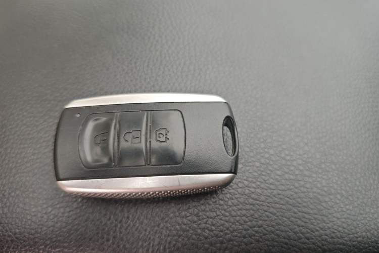 Used Dongfeng Fengon 580 2017 1.5T Manual Luxury Model Vehicle Key