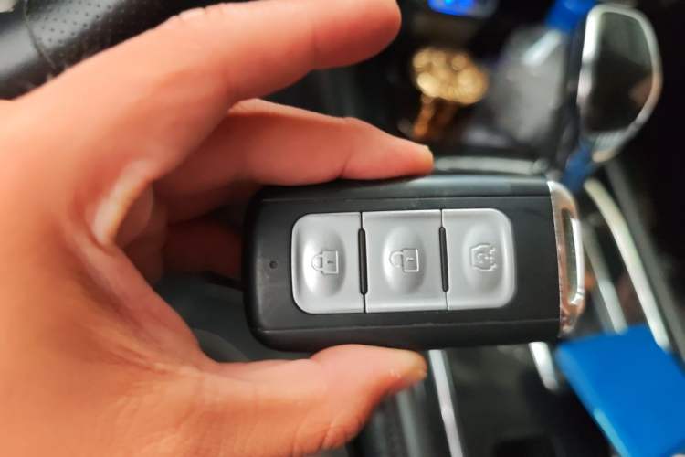 Used Dongfeng Fengon 580 2017 1.5T CVT Smart Style Model Vehicle Key