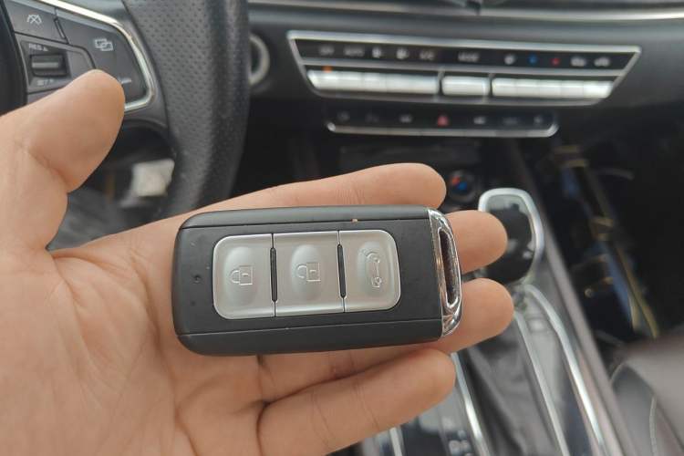 Used Dongfeng Fengon 580 2017 1.5T CVT Smart Connectivity Model Vehicle Key