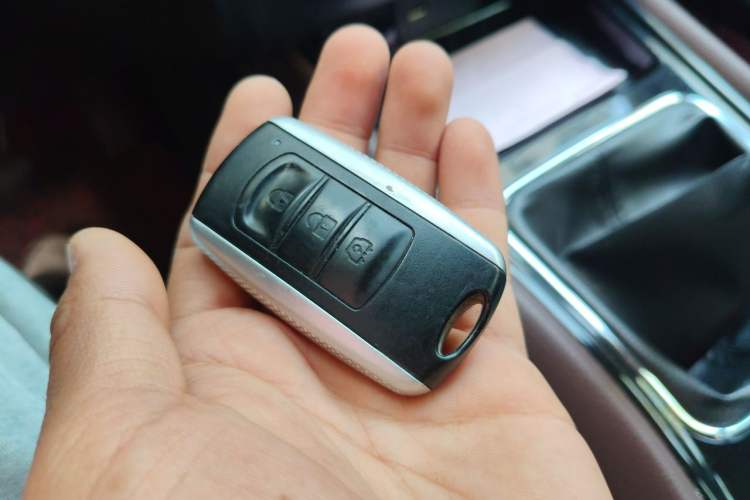 Used Dongfeng Fengon 580 2017 1.5T Manual Luxury Model Vehicle Key
