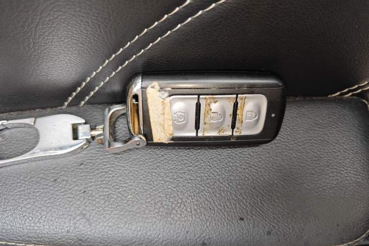 Used Dongfeng Fengon 580 2017 1.5T CVT Smart Style Model Vehicle Key